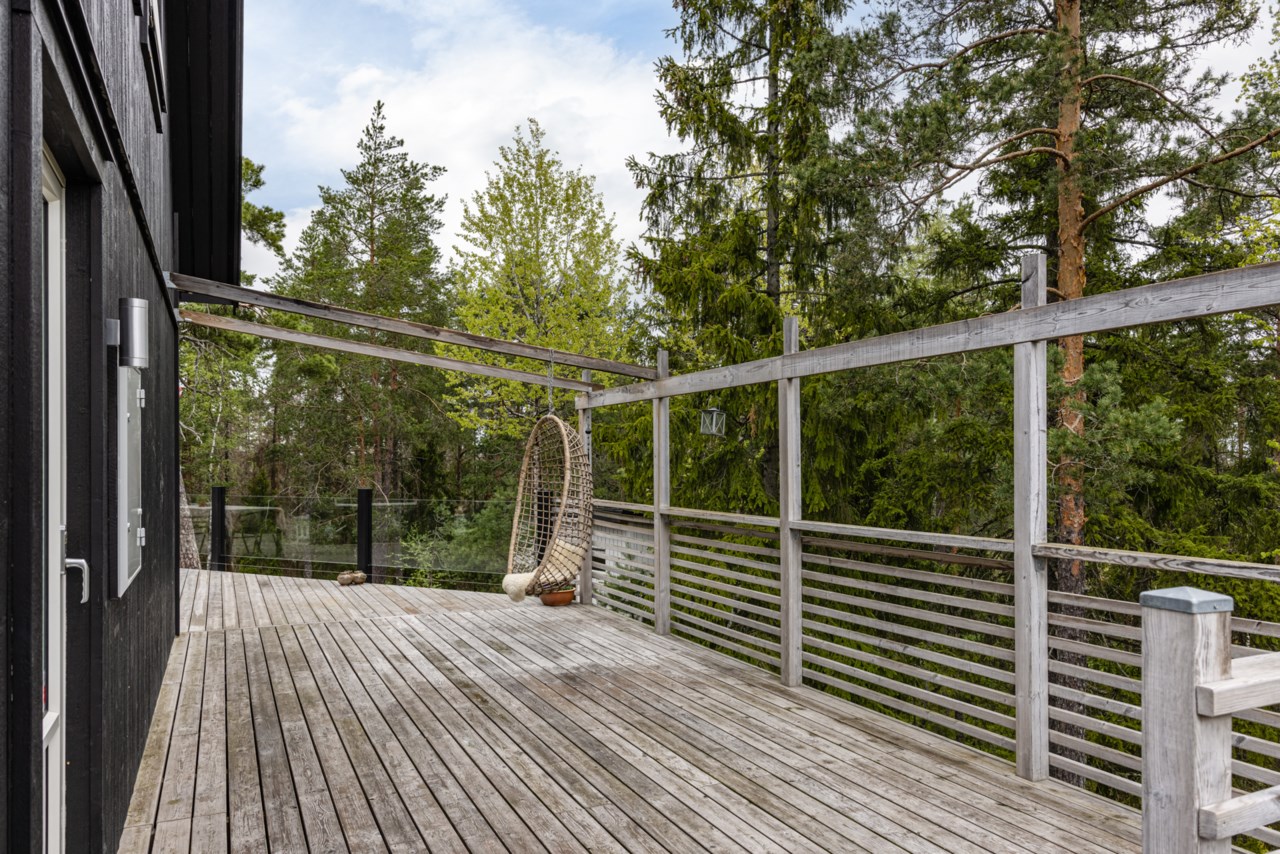 Bergtomtavägen 8