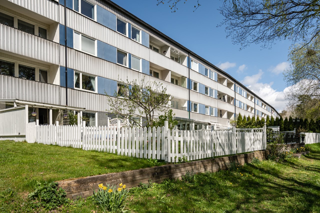 Lägenhetsboende med radhuskänsla