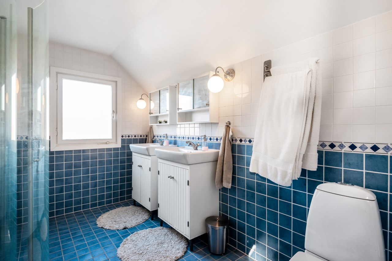 Rågångsvägen 8
