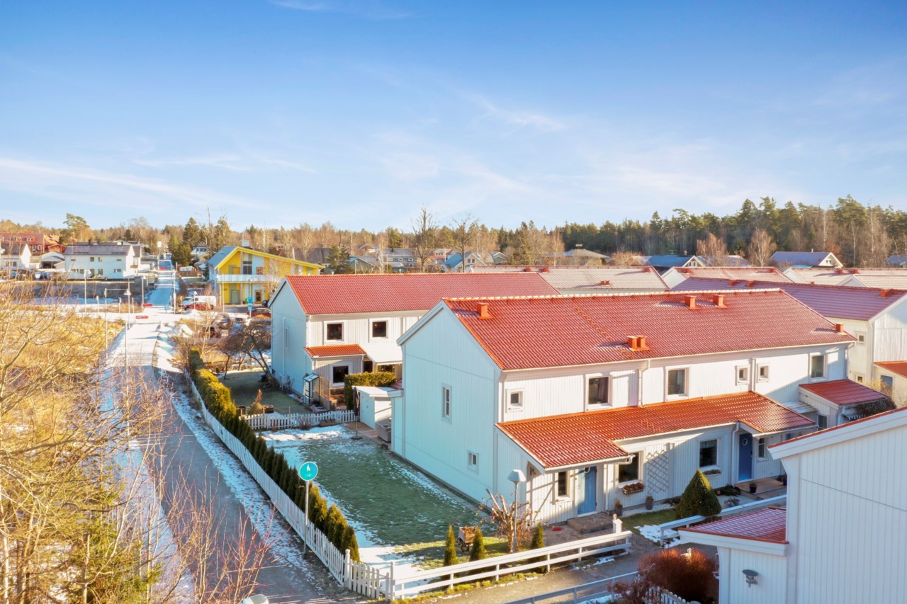Karlavägen 27