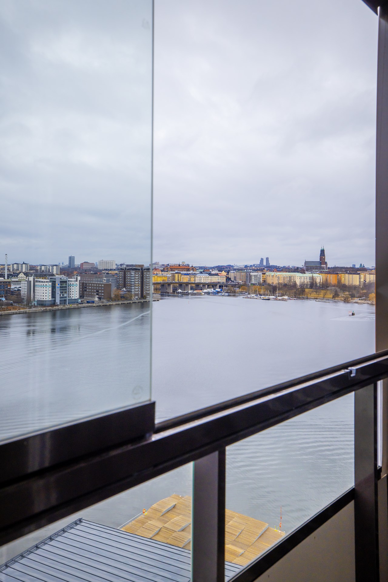 Önologgatan 1, 14 tr
