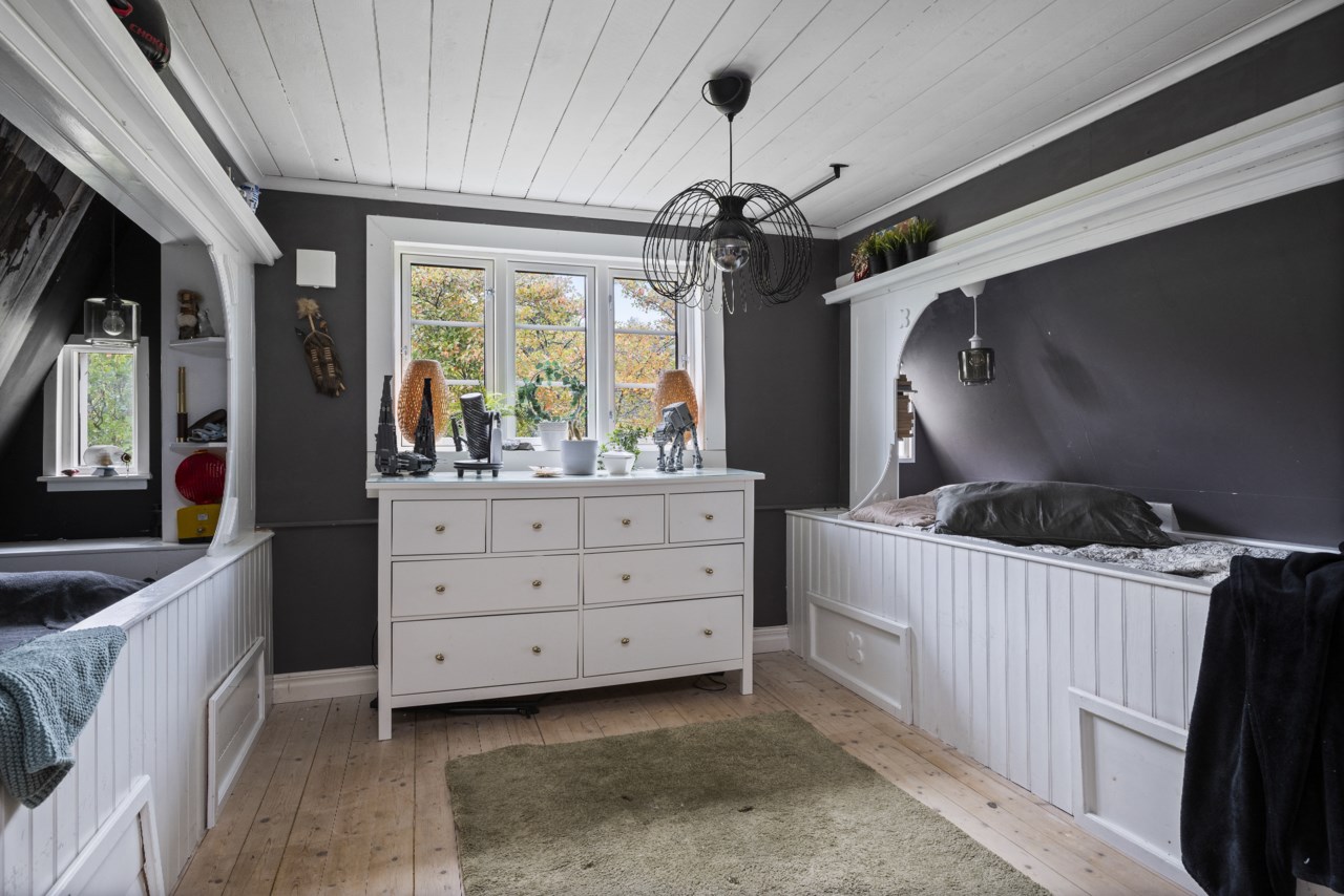 Huvudbyggnad, sovrum 1