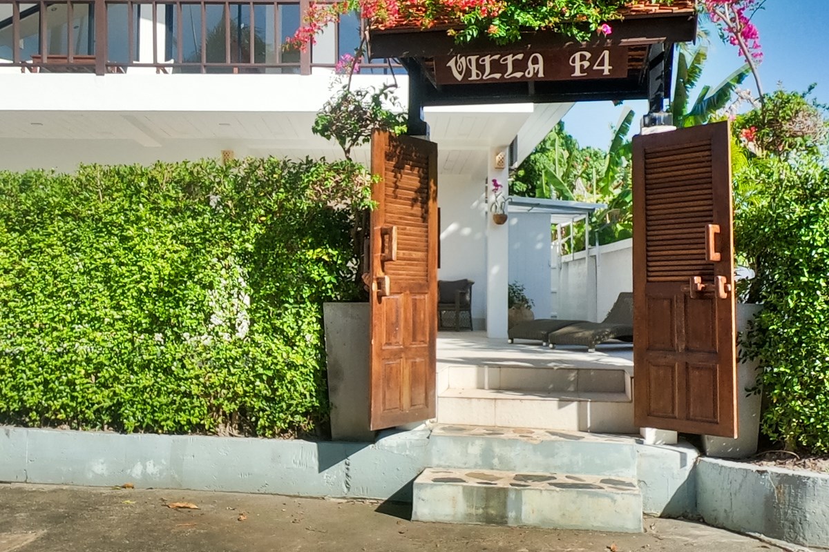 Malee Beach F4