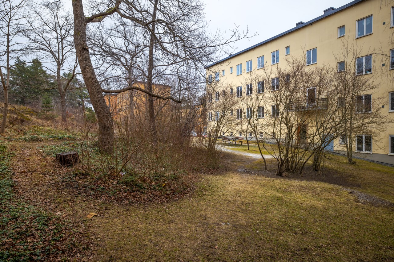 LM Ericssons väg 9