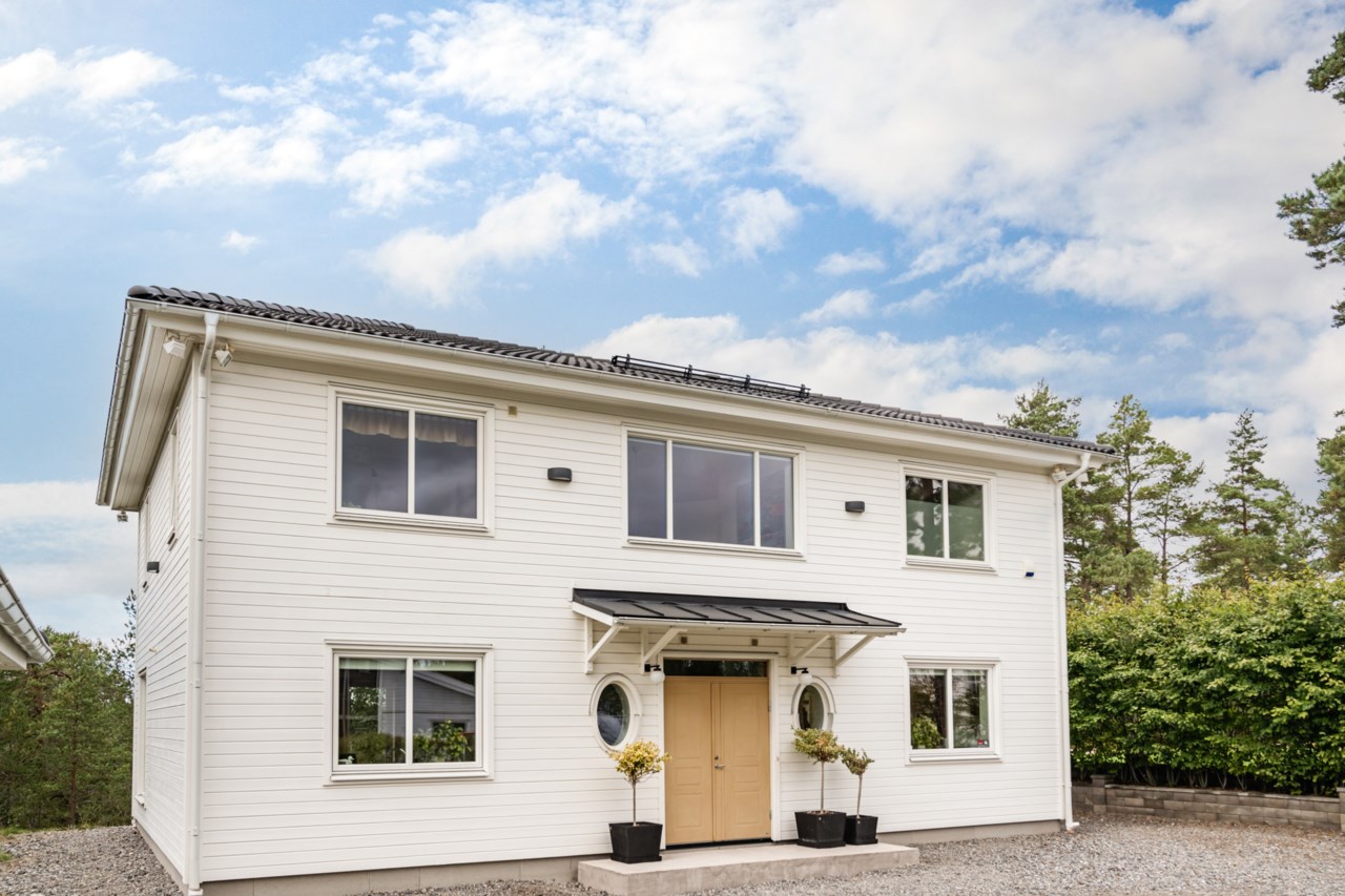 Bergtomtavägen 17