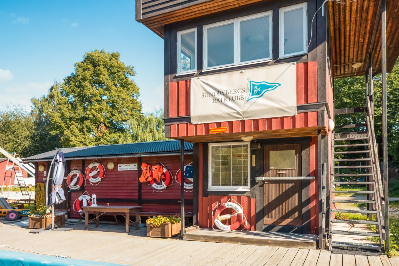 Ågatan 18