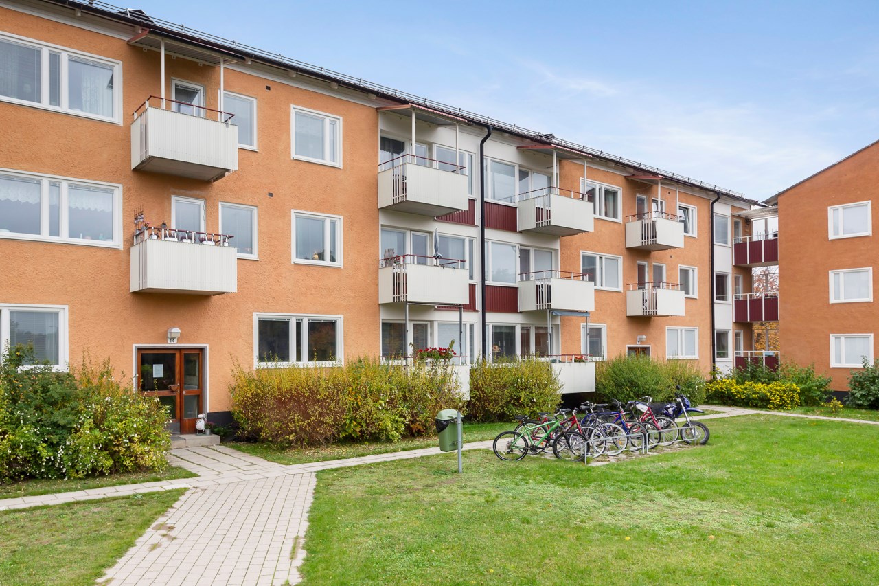 Midgårdsvägen 14