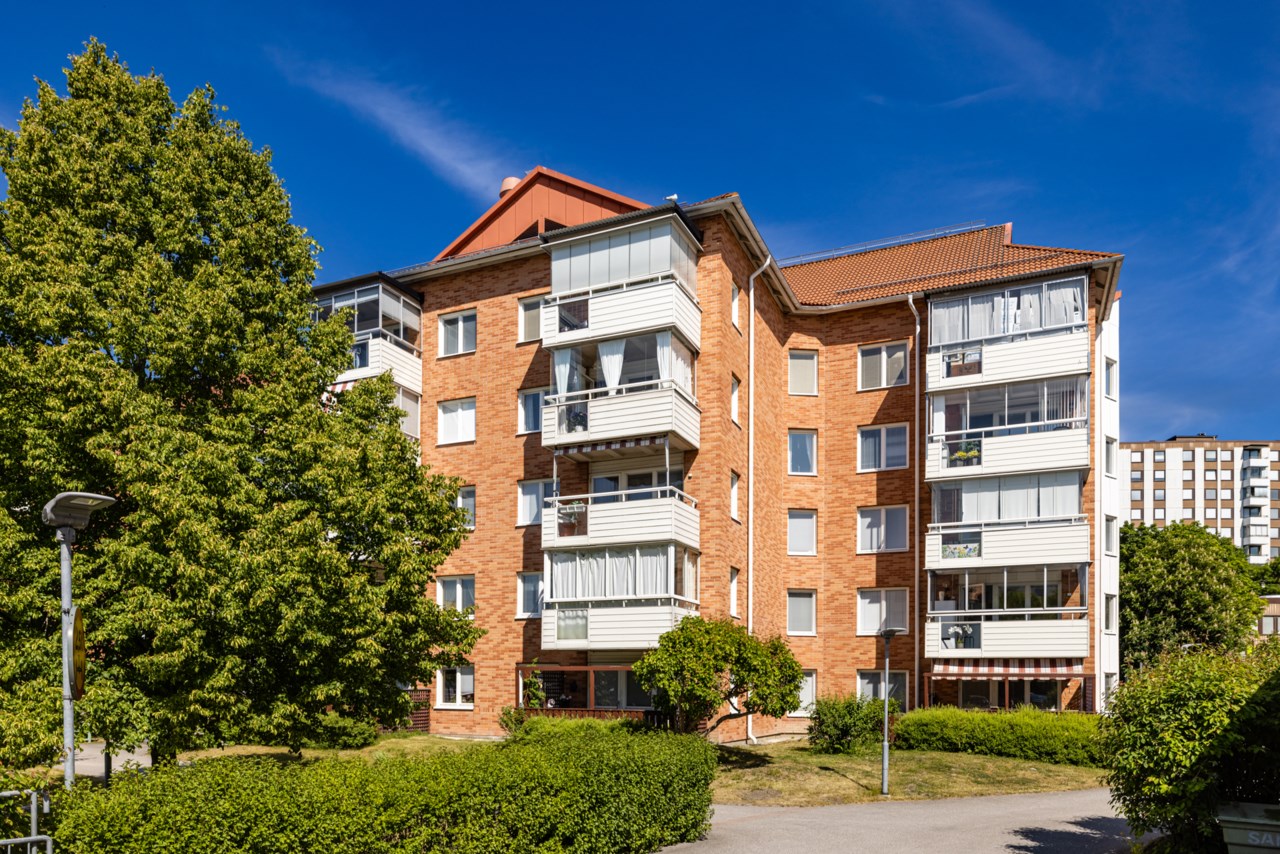 Hästskovägen 82