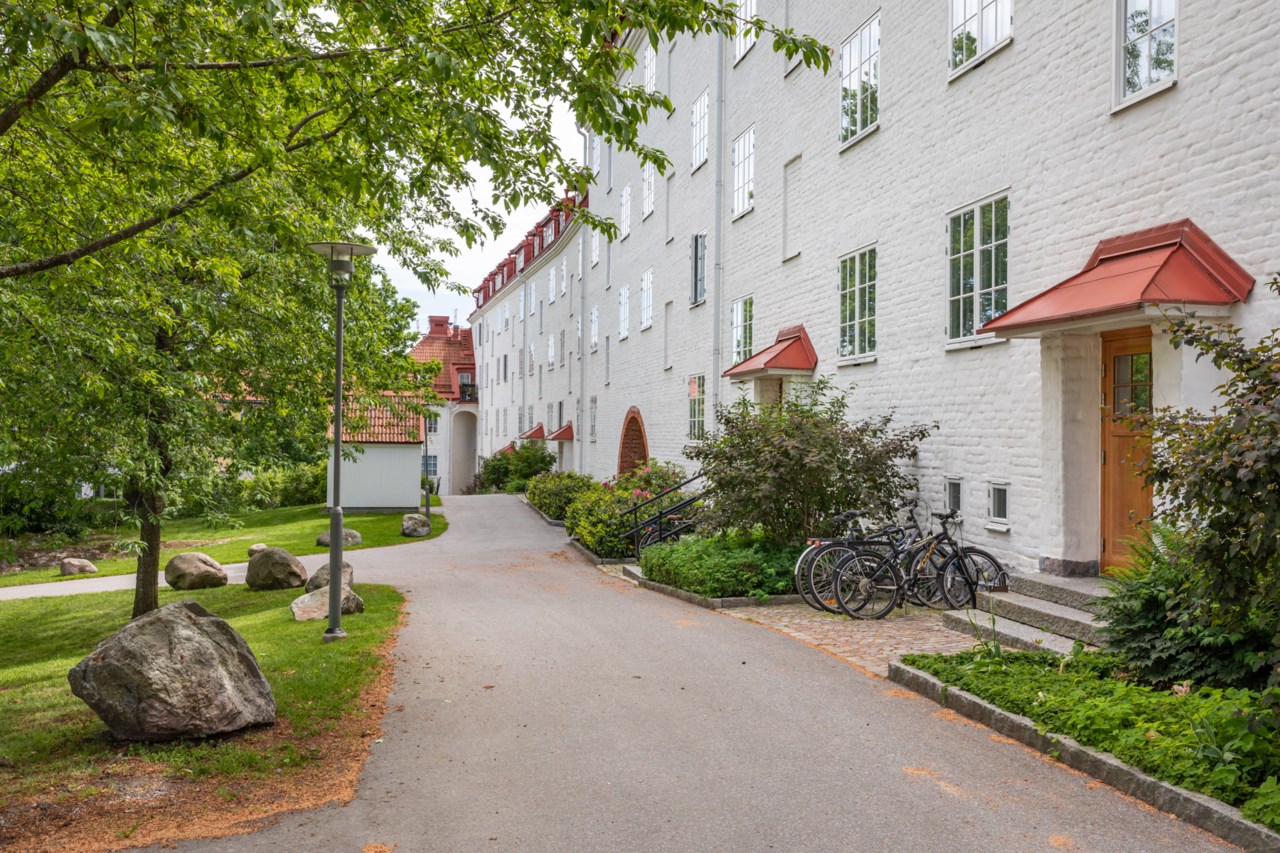 Mittvägen 1B