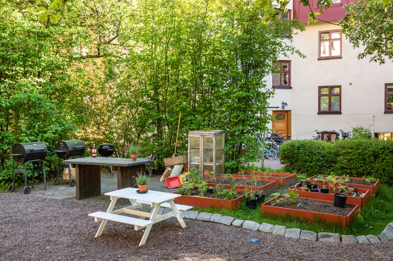Oktobergatan 6A, 1 tr
