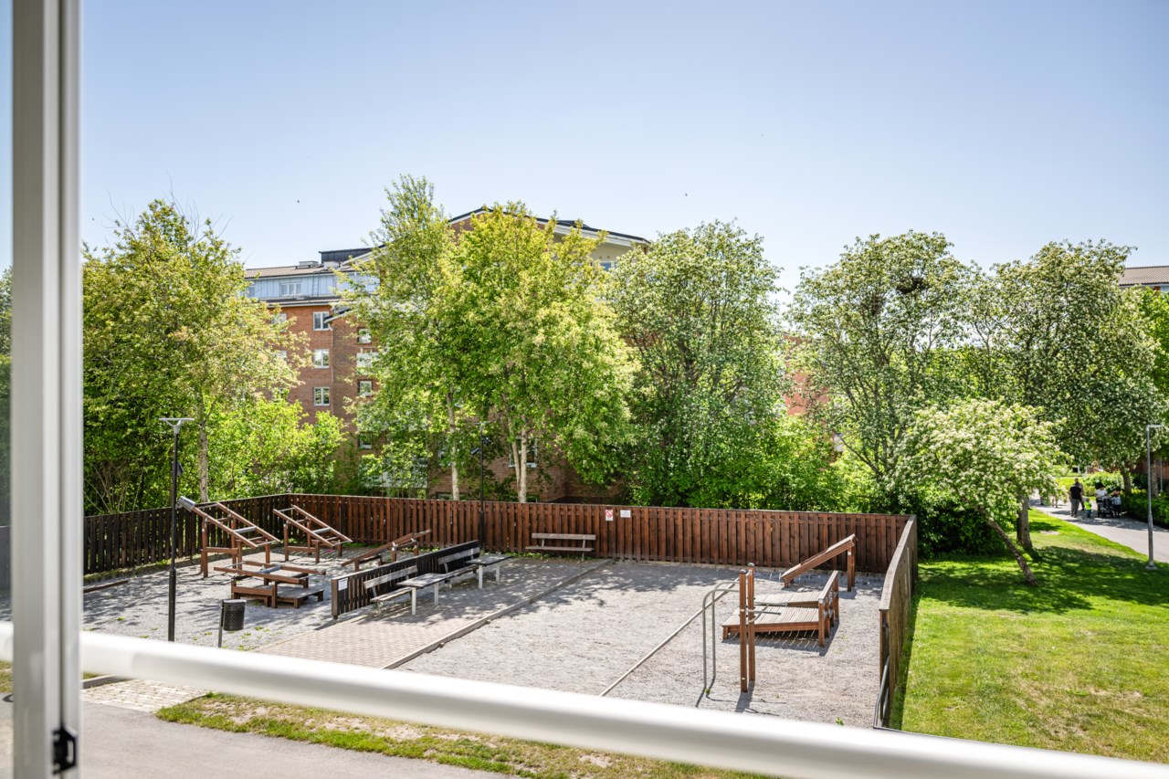Månadsvägen 48