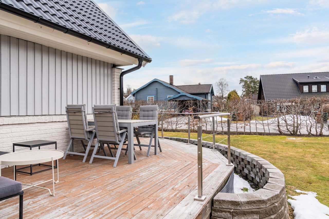 Slånbärsvägen 18