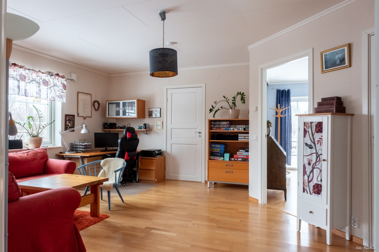 Bärby byväg 6