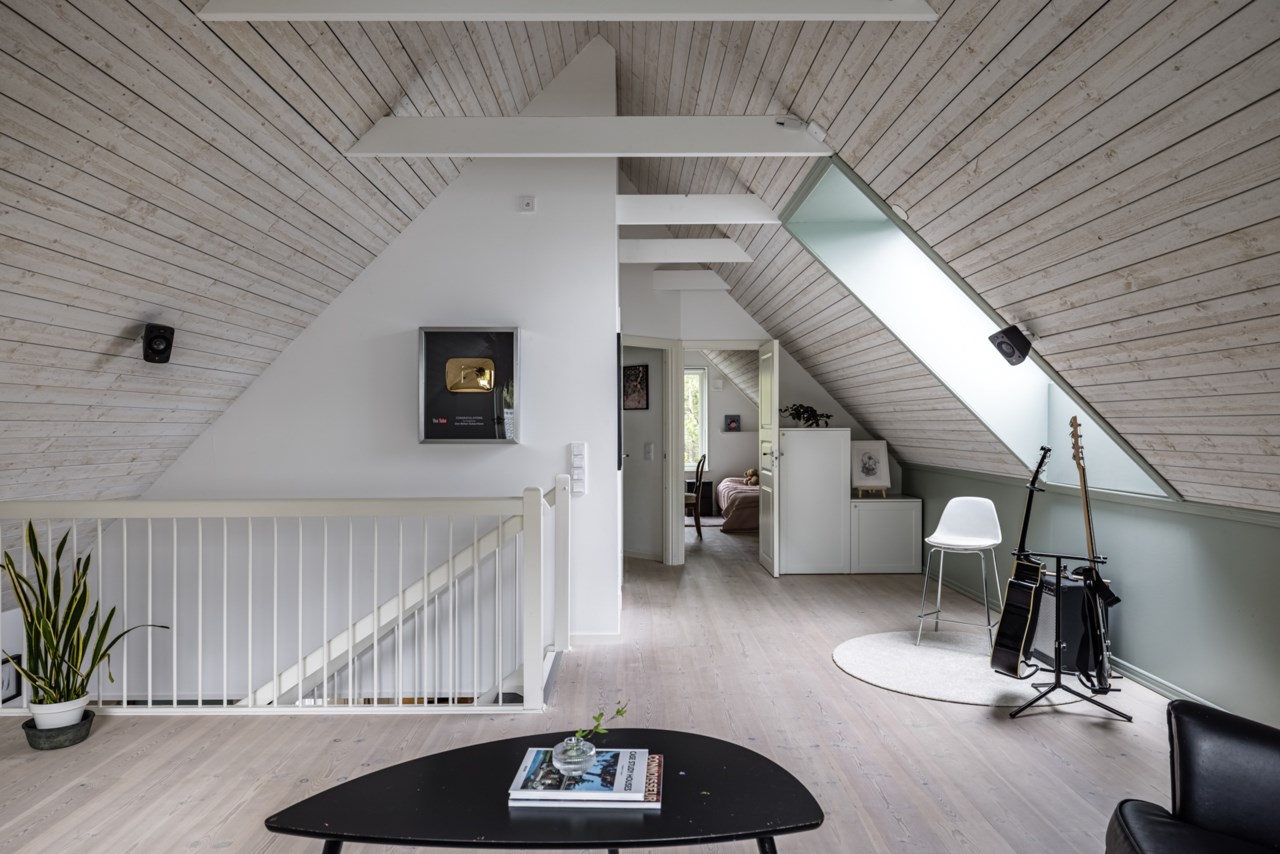 Bergtomtavägen 8