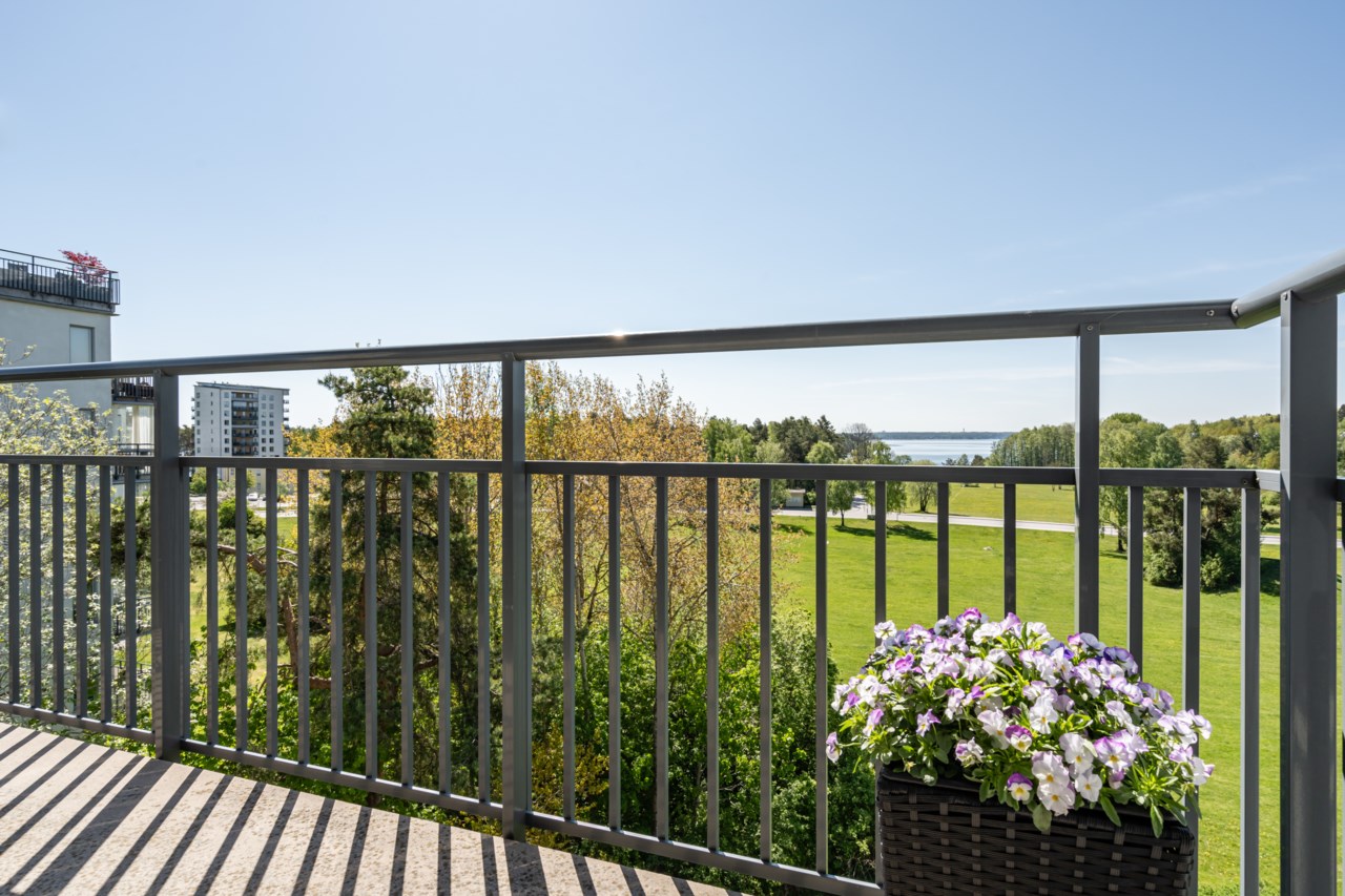 Flygvillevägen 9