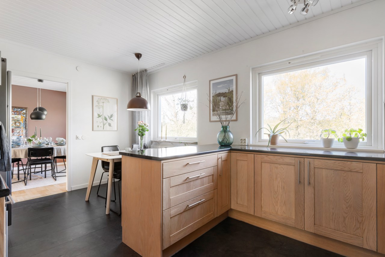 Djupedalsvägen 42