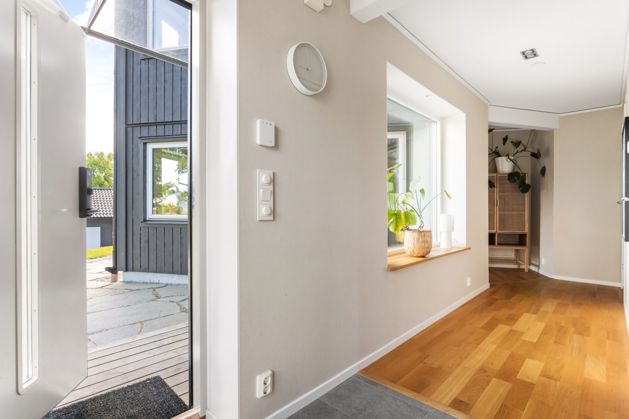 Lärkbodavägen 1