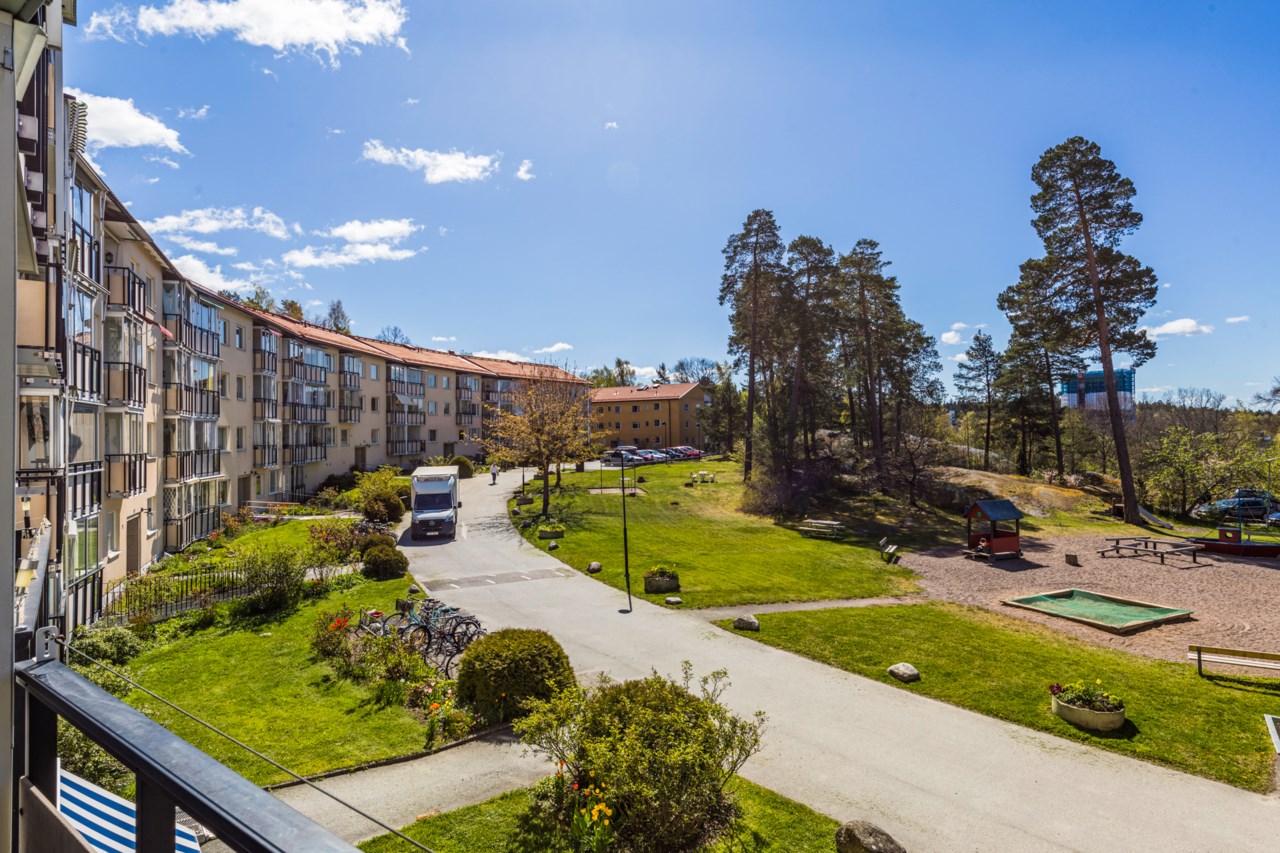 Smedvägen 12