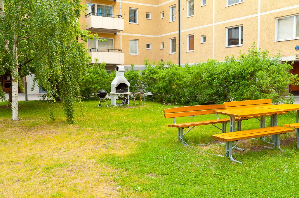 Innergården erbjuder grillmöjligheter
