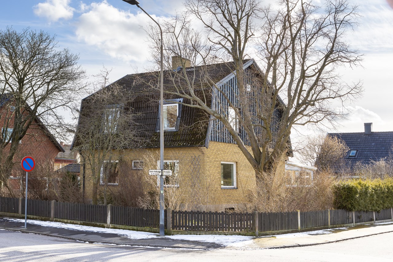 Västra Hindbyvägen 53