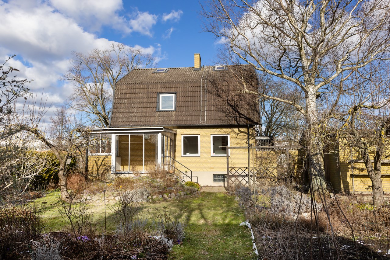 Västra Hindbyvägen 53