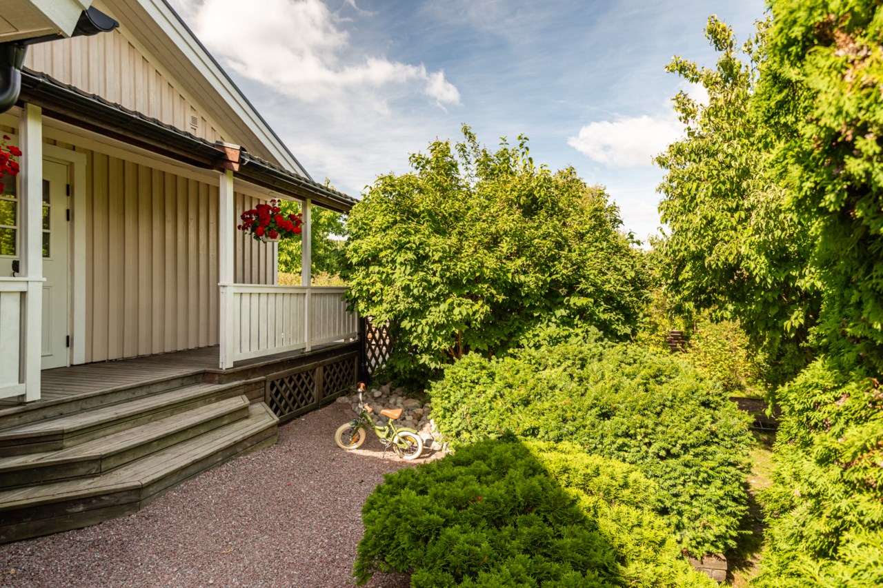 Svärdvägen 5