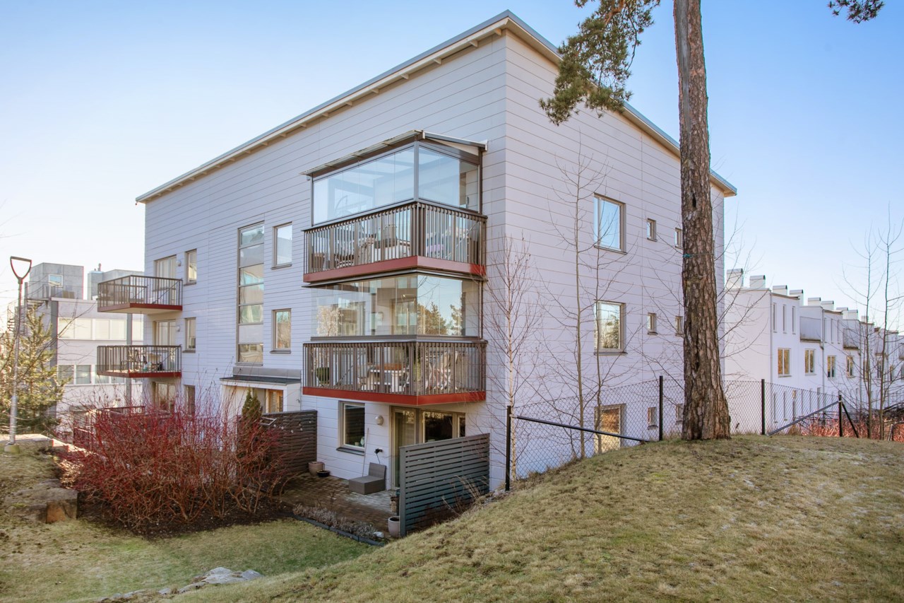 Tollarevägen 24