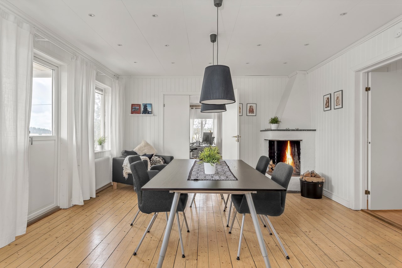 Odensala landsväg 156