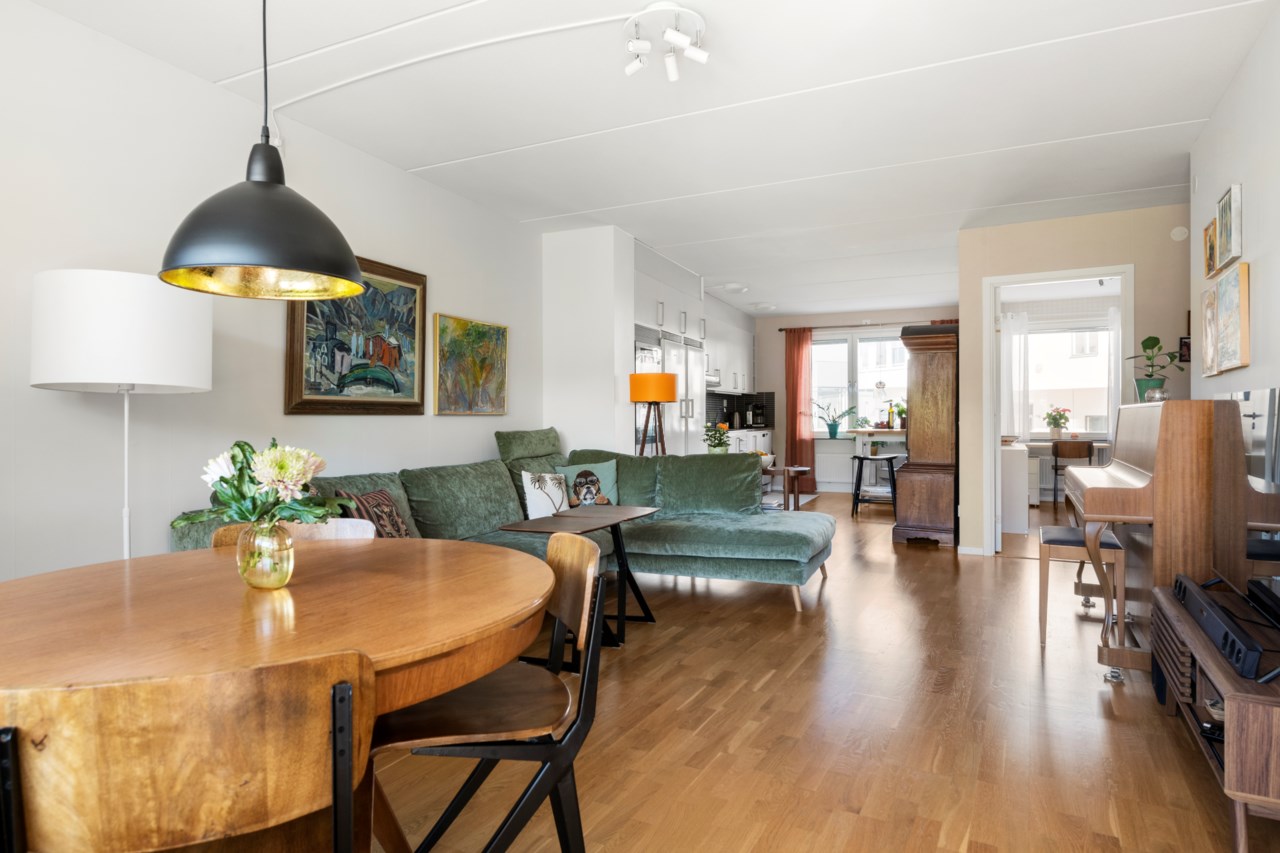 Romansvägen 42