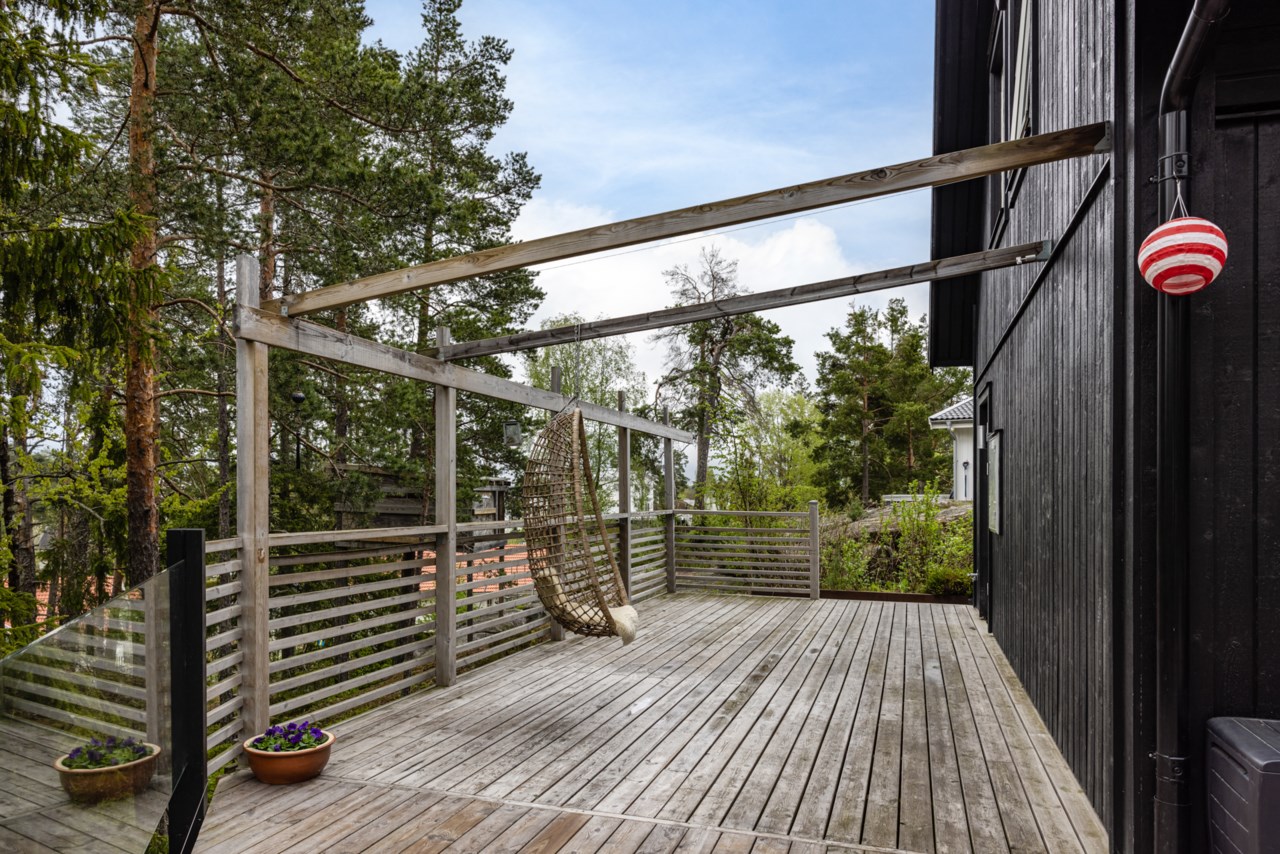 Bergtomtavägen 8