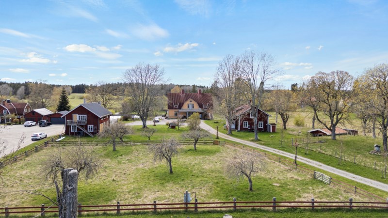 Södra Rådavägen 8