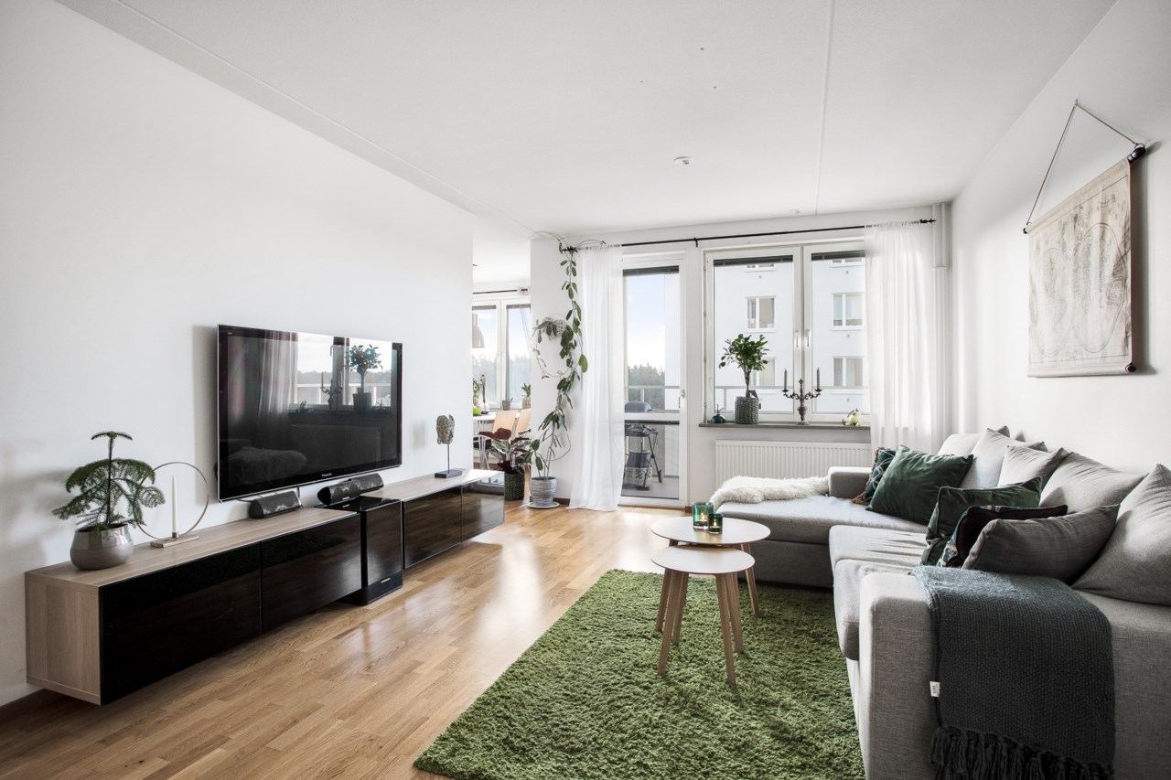 Råcksta Gårdsväg 21, 8 tr