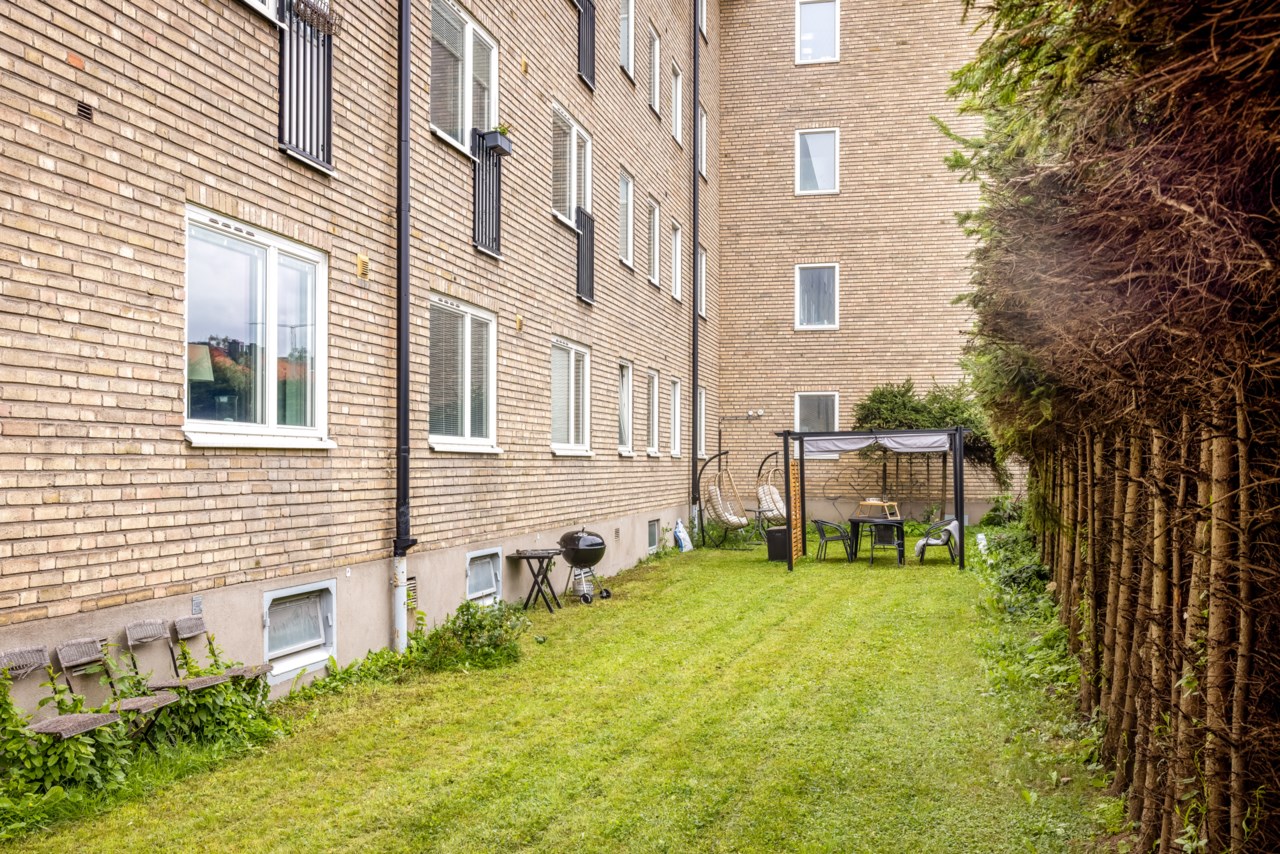 Glasmålarvägen 8