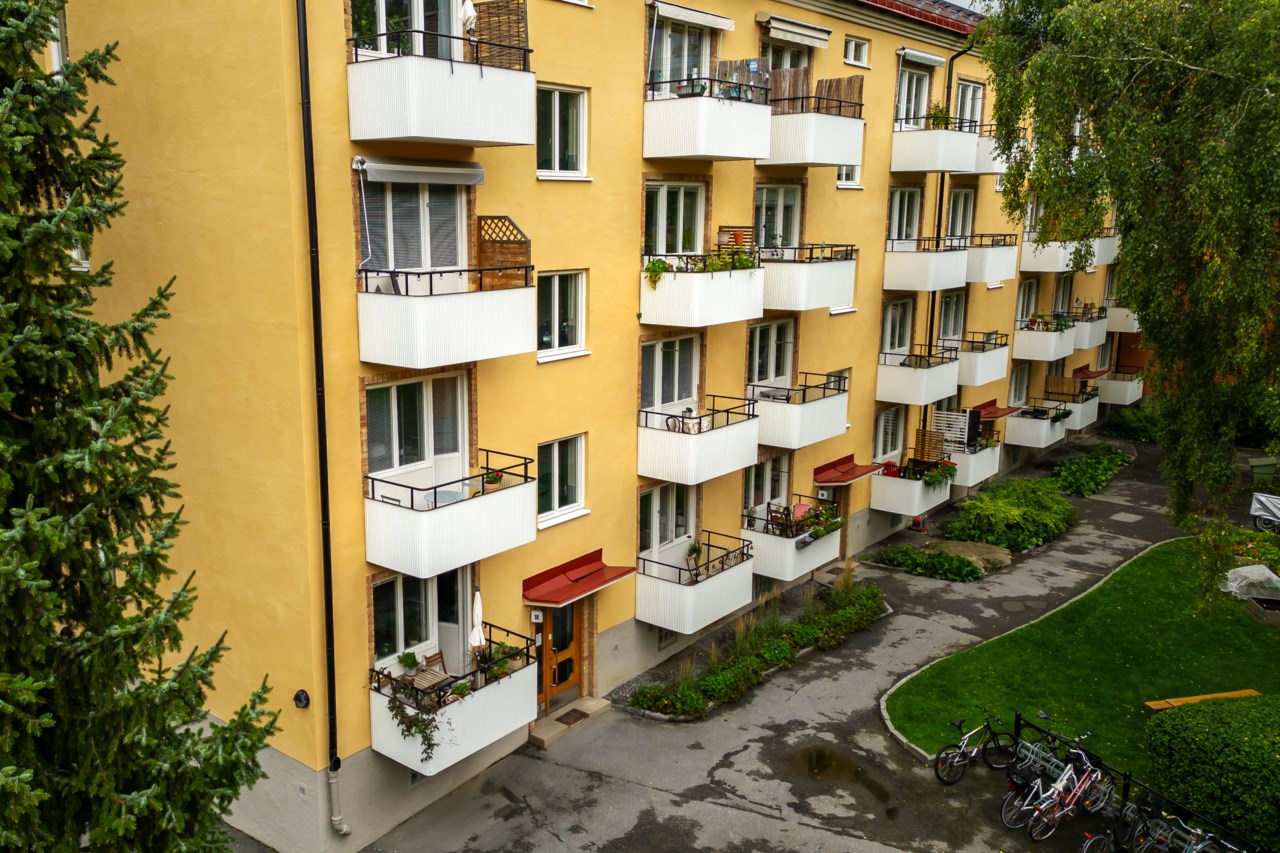 Vapengatan 18