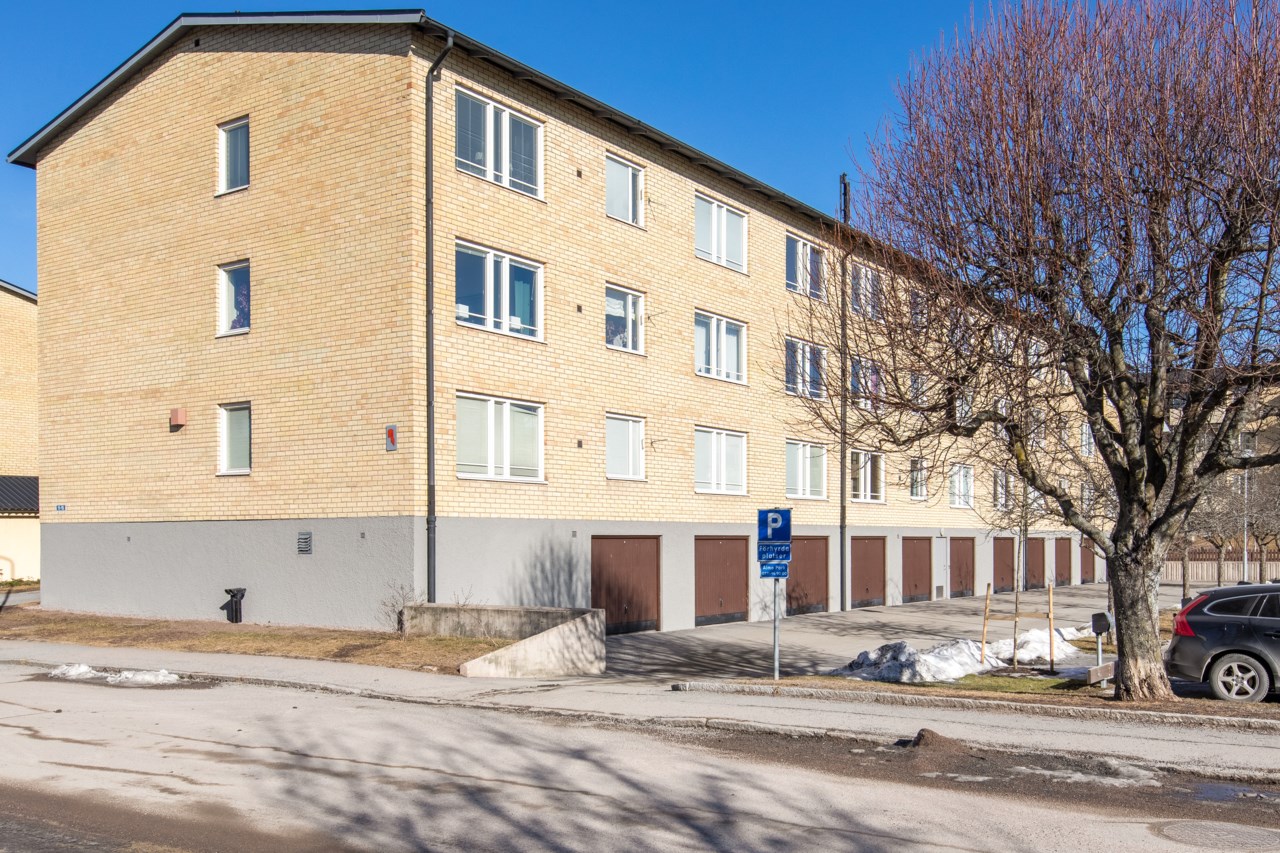 Regngatan 13