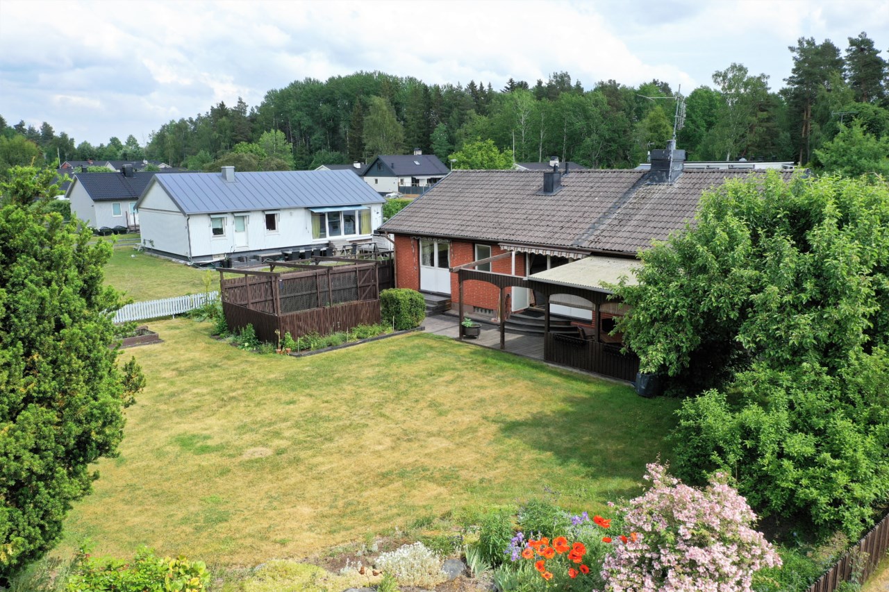 Ljungvägen 19, Gullvivsvägen 2