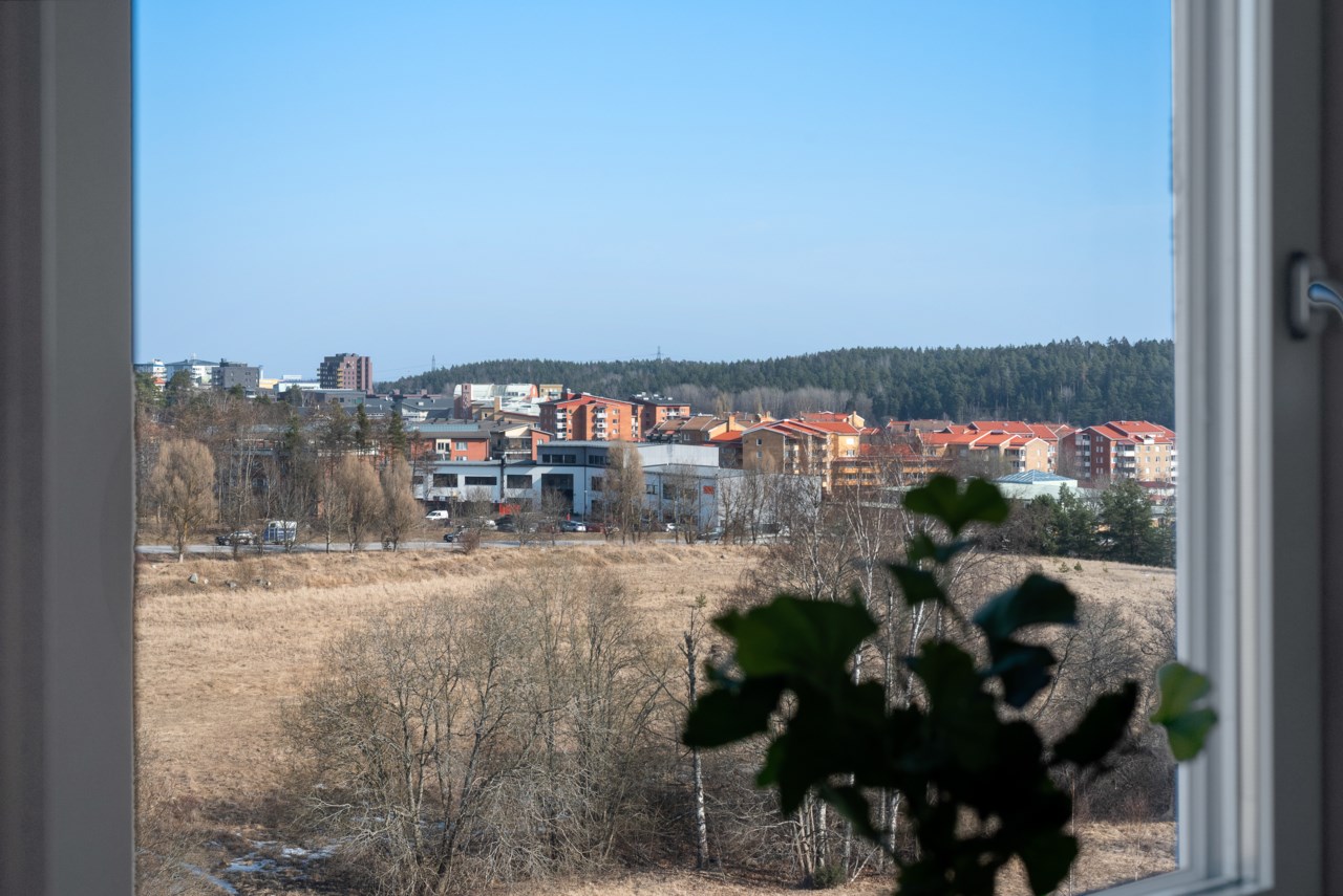 Valsta Gårdsväg 8
