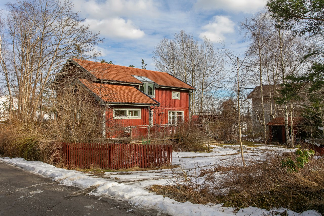 Husarvägen 10