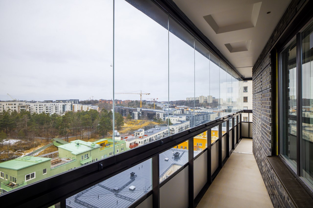 Önologgatan 1, 14 tr