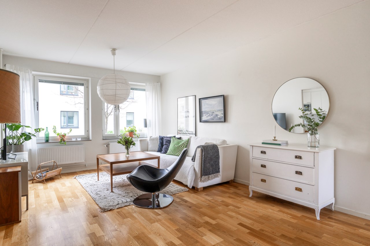 Karlsövägen 3