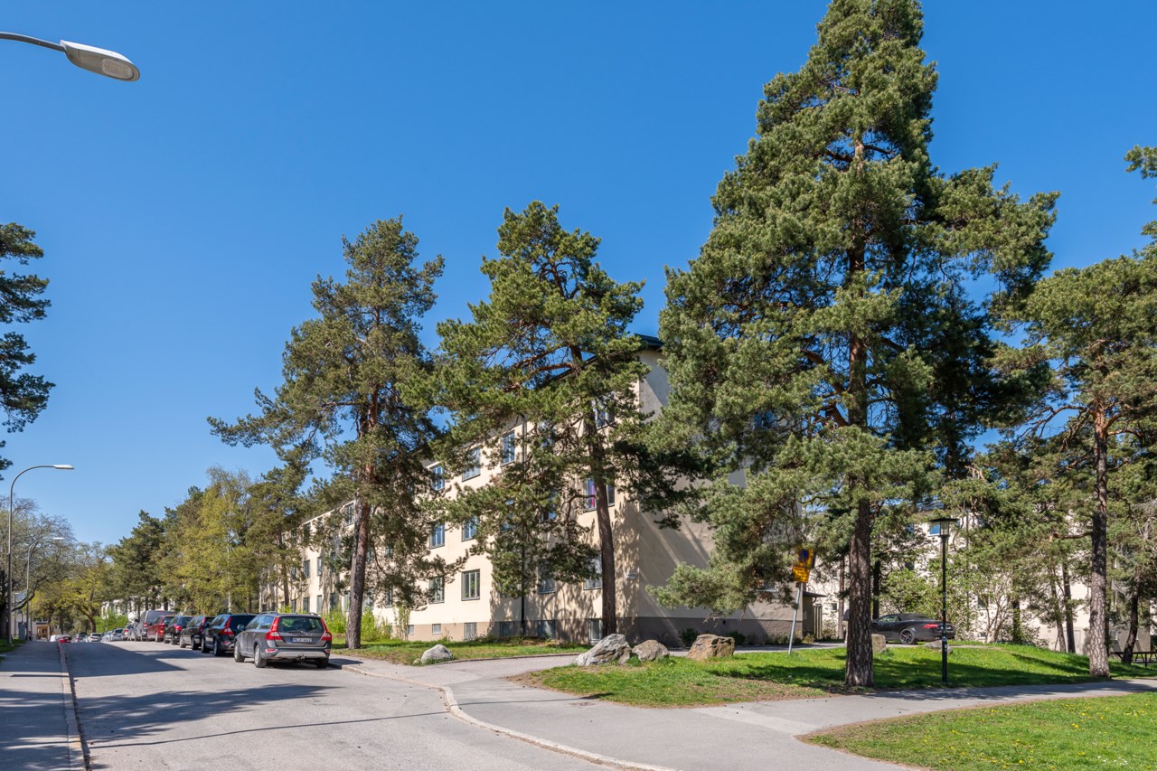 Hasselquistvägen 13