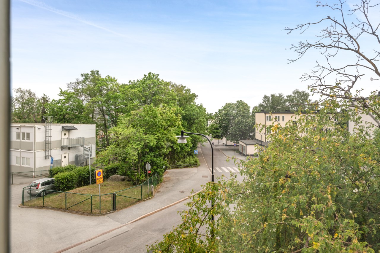 Ahlsellvägen 6