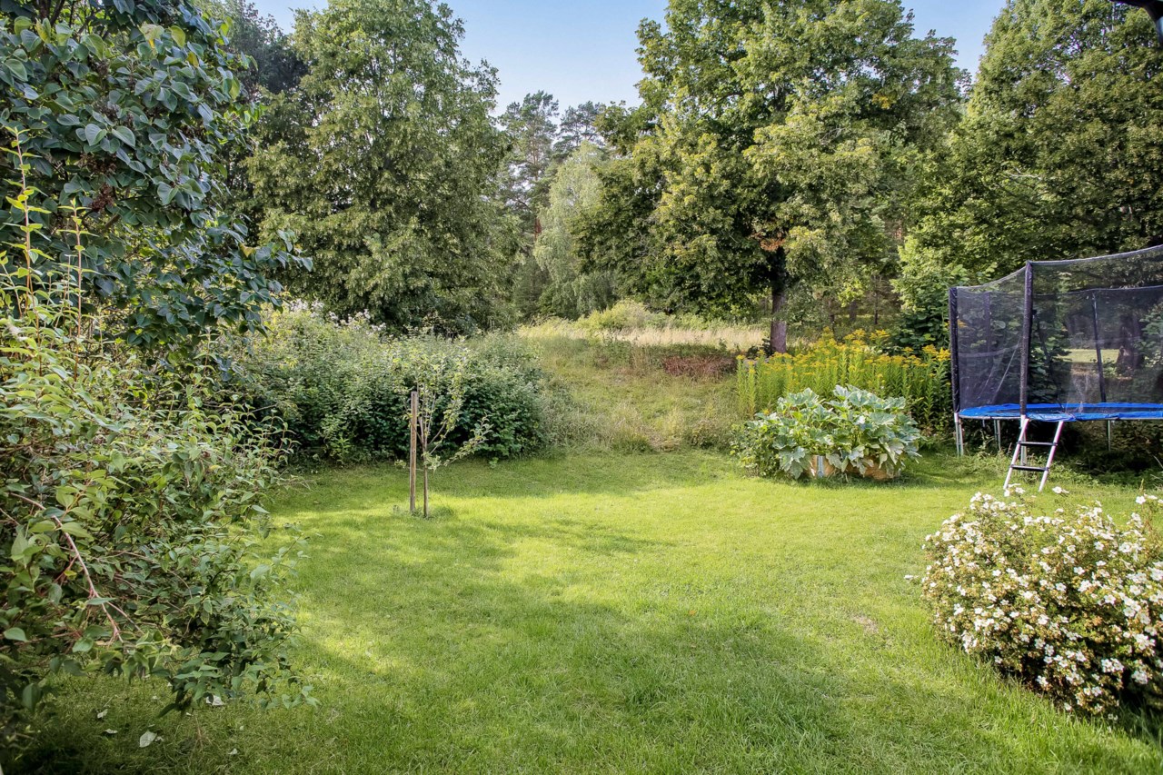 Vinbärsstigen 5