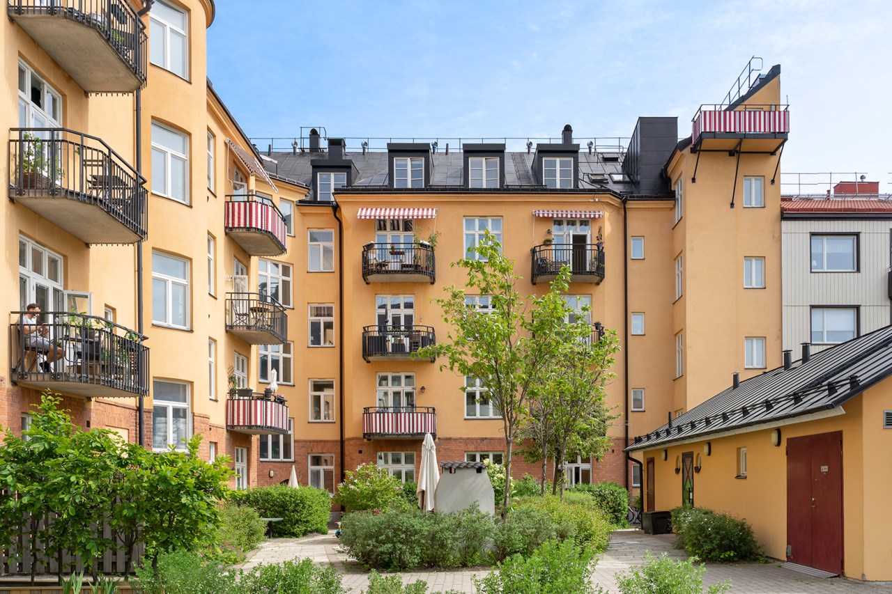 Vintergatan 15B