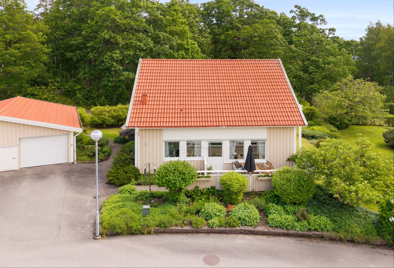 Paradisvägen 11