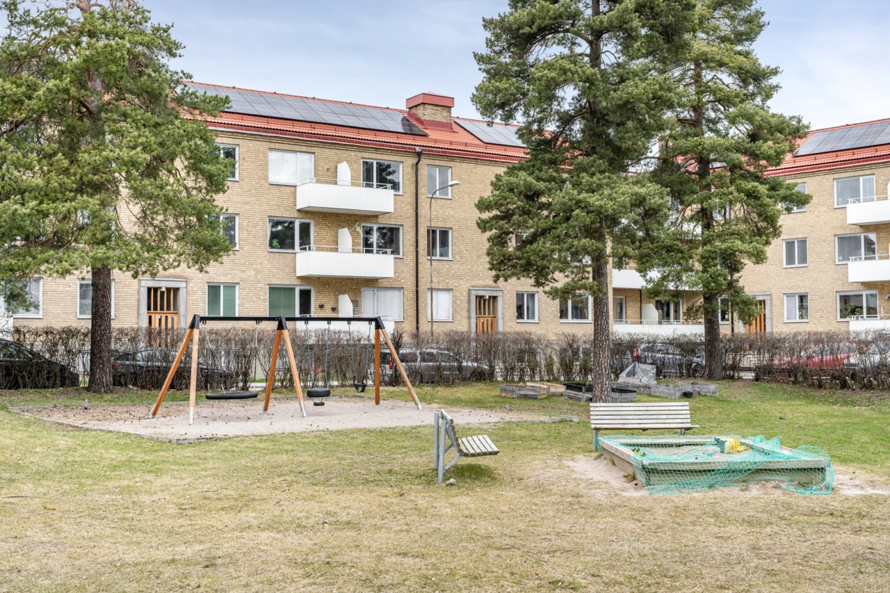 Östrandsvägen 68, 2 tr