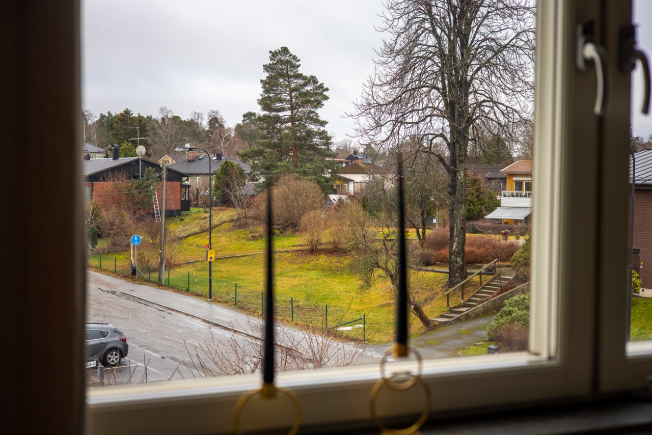 Visirvägen 5, högst upp!