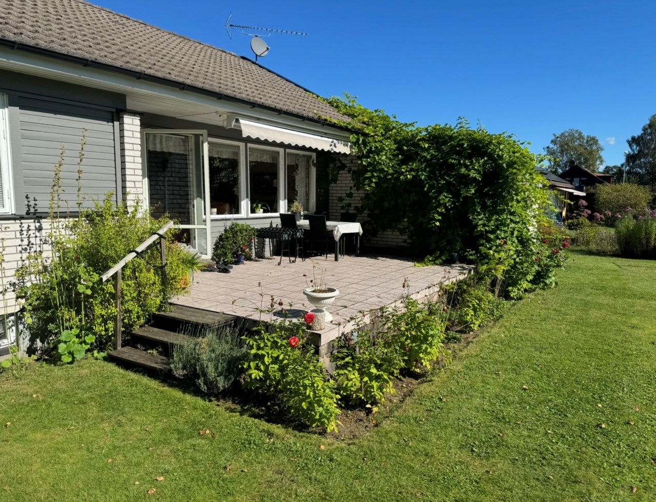 Domarydsvägen 25