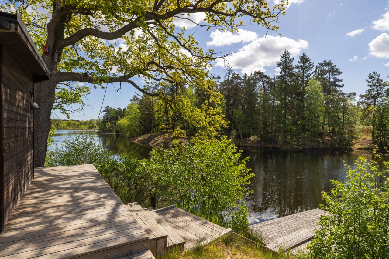 Eriksrovägen 6