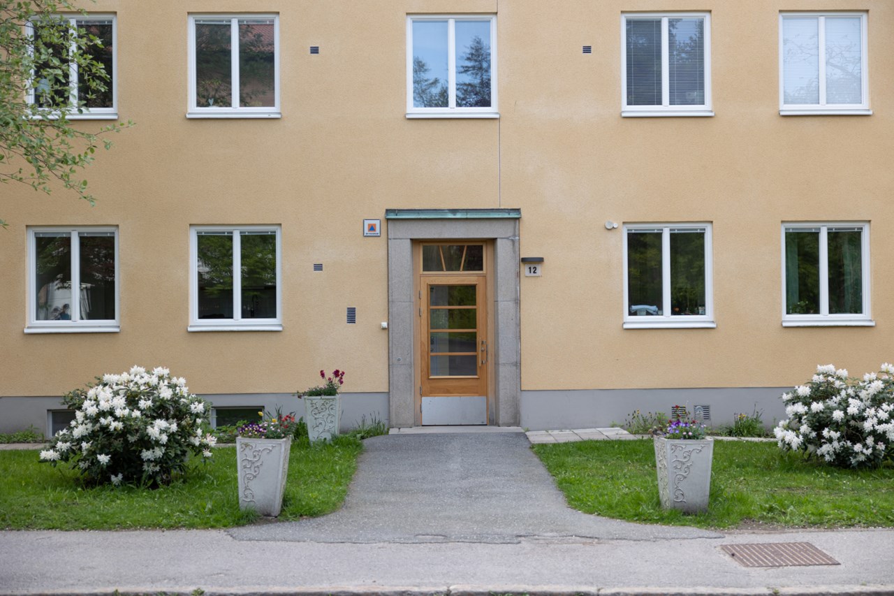 Väpnarstigen 12
